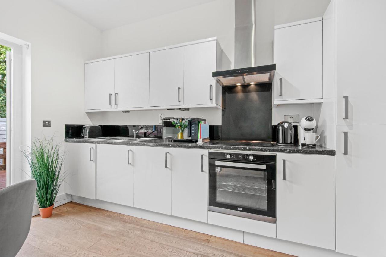 Roof Terrace 2bed Camden Free Wifi Apartment *