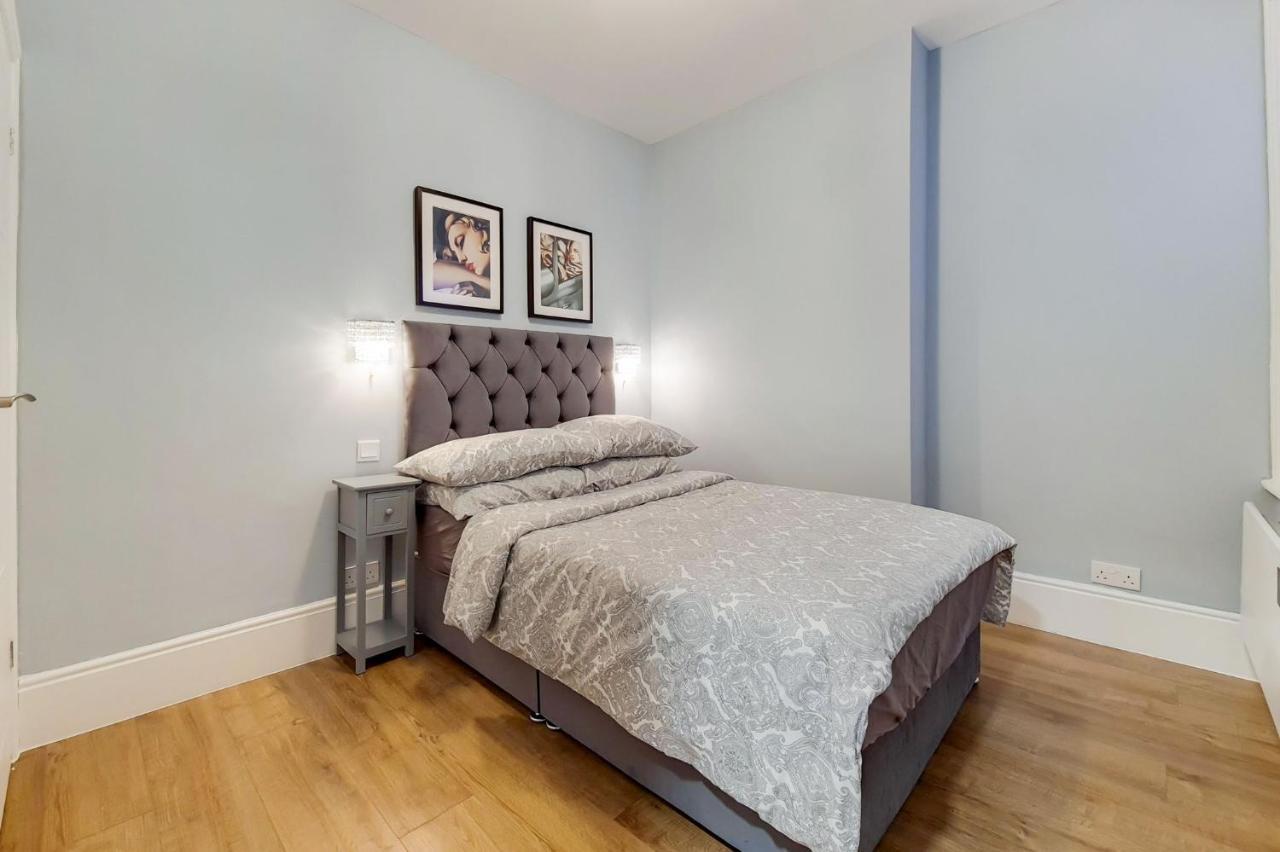 Apartment Luxury Art Deco, 2 Bedroom Flat London