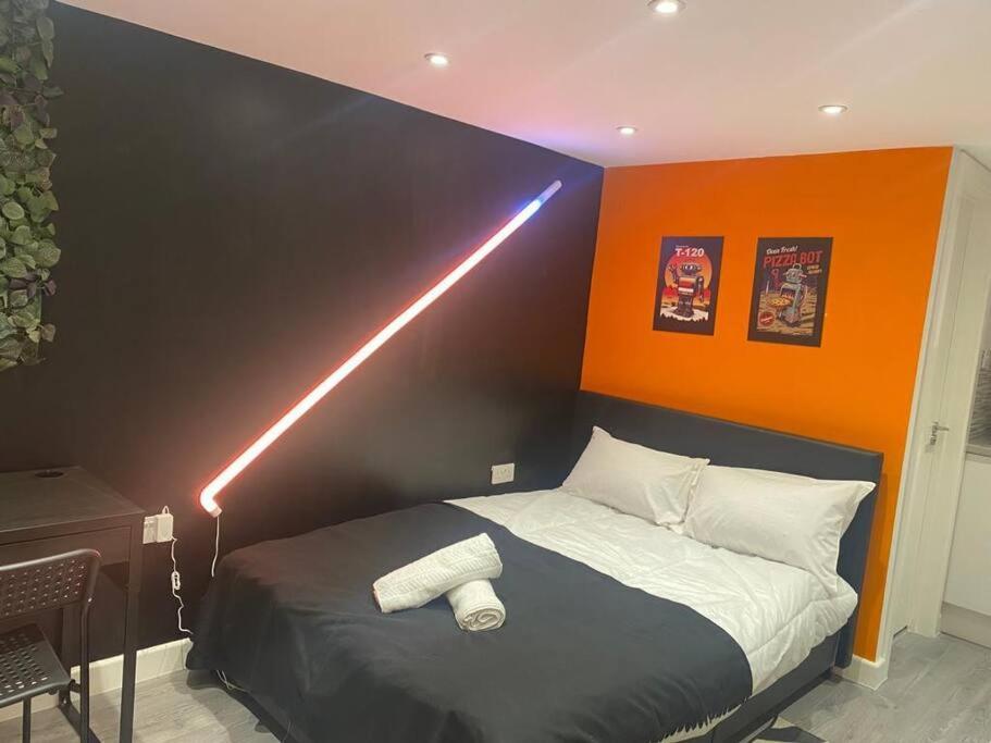 Apartment Private Garden 1bed Studio Apart Battersea Perfect For Coupled Or Solo Travellers Pet Friendly Free Netflix & Wifi