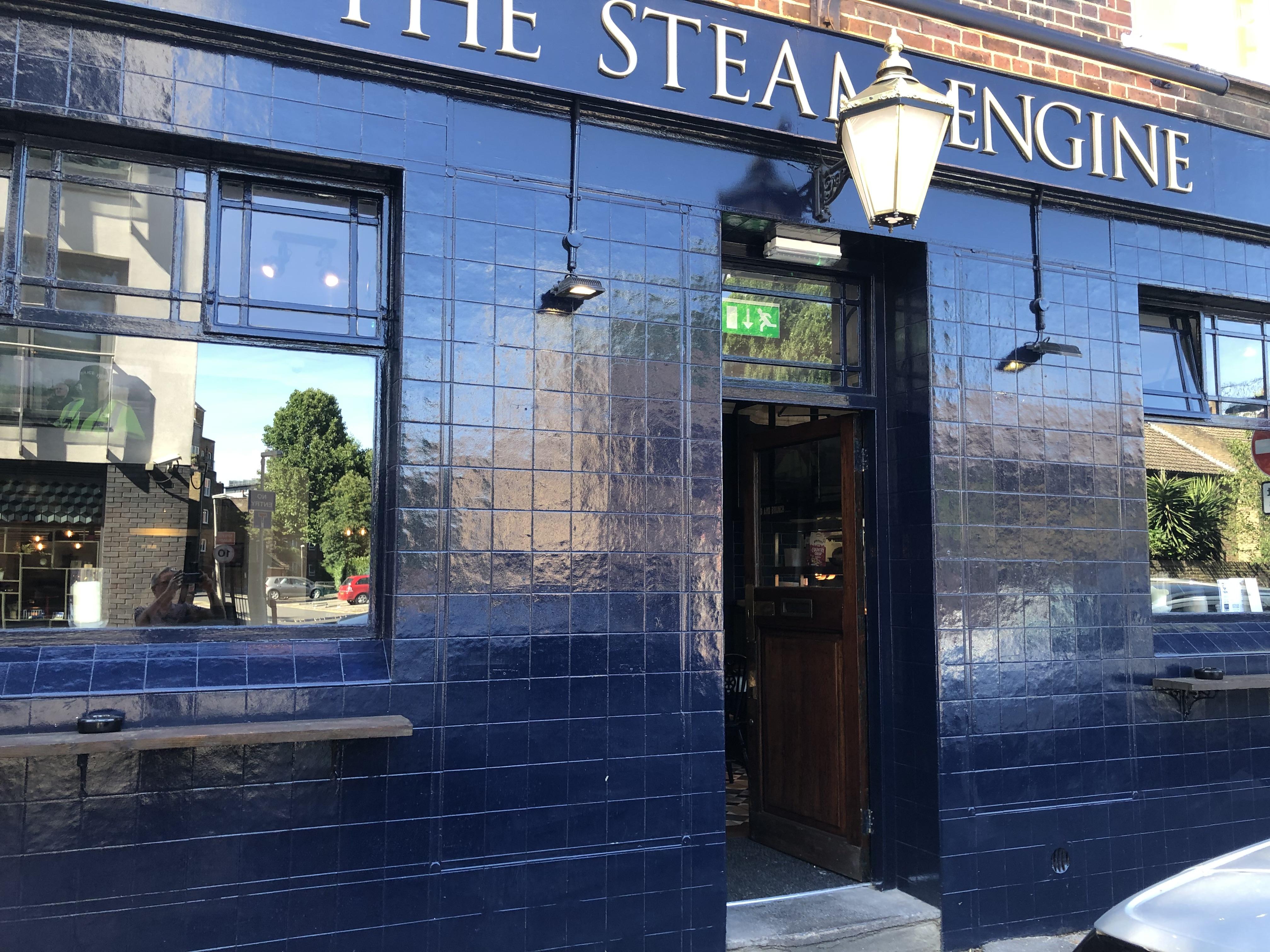 Albergue Publove @ The Steam Engine,waterloo