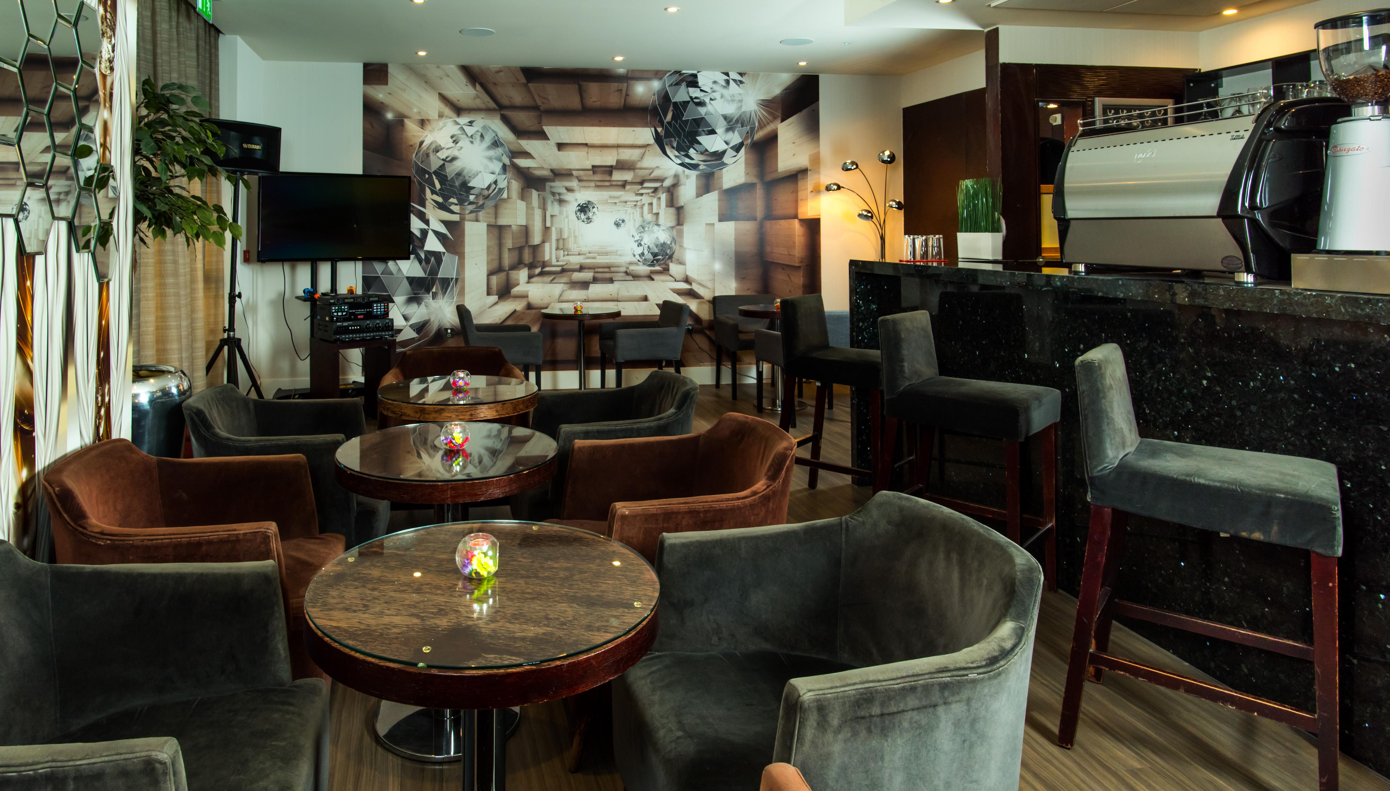 The Park Grand Plaza Kensington Hotel 4*