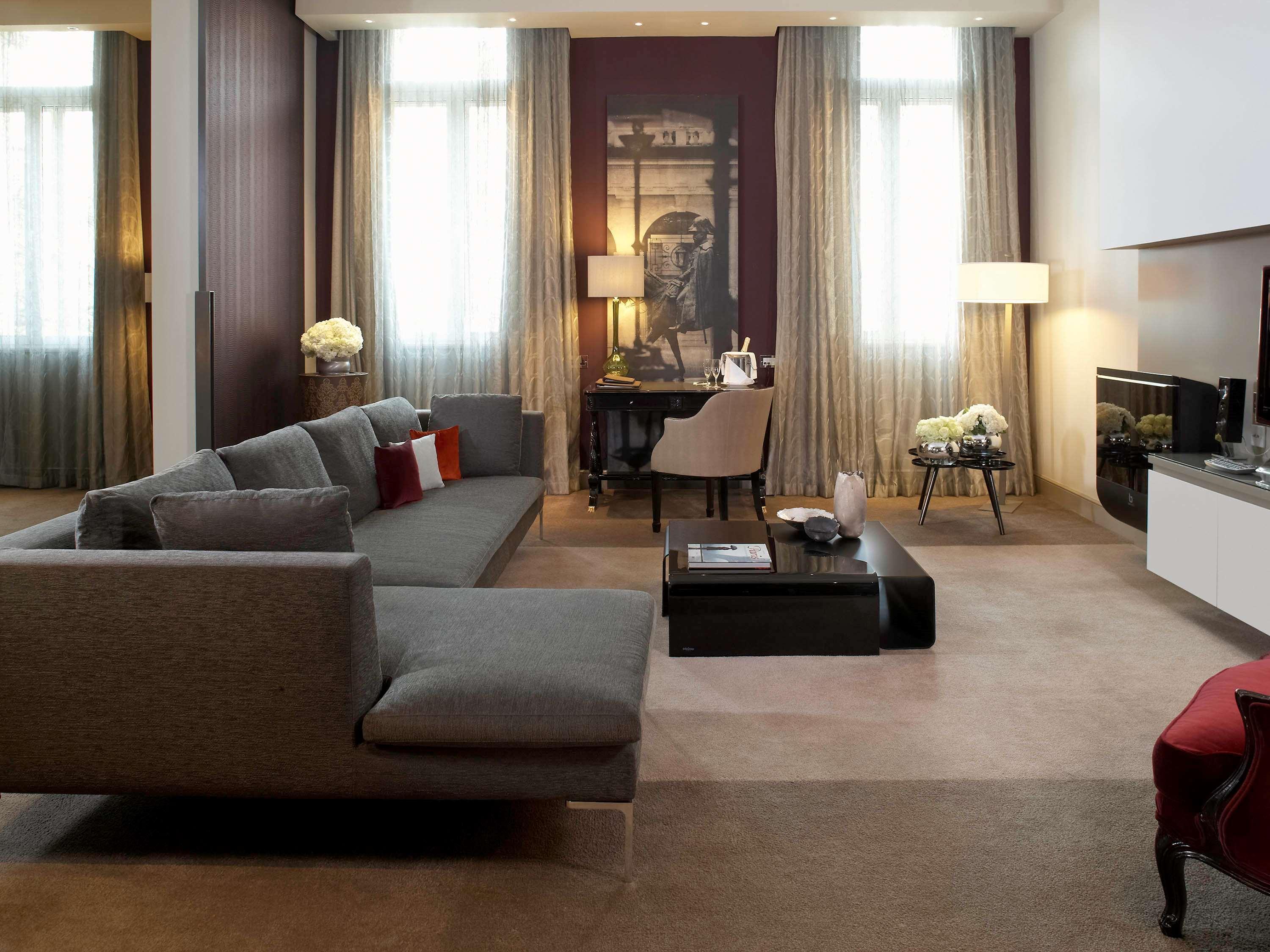 Sofitel St