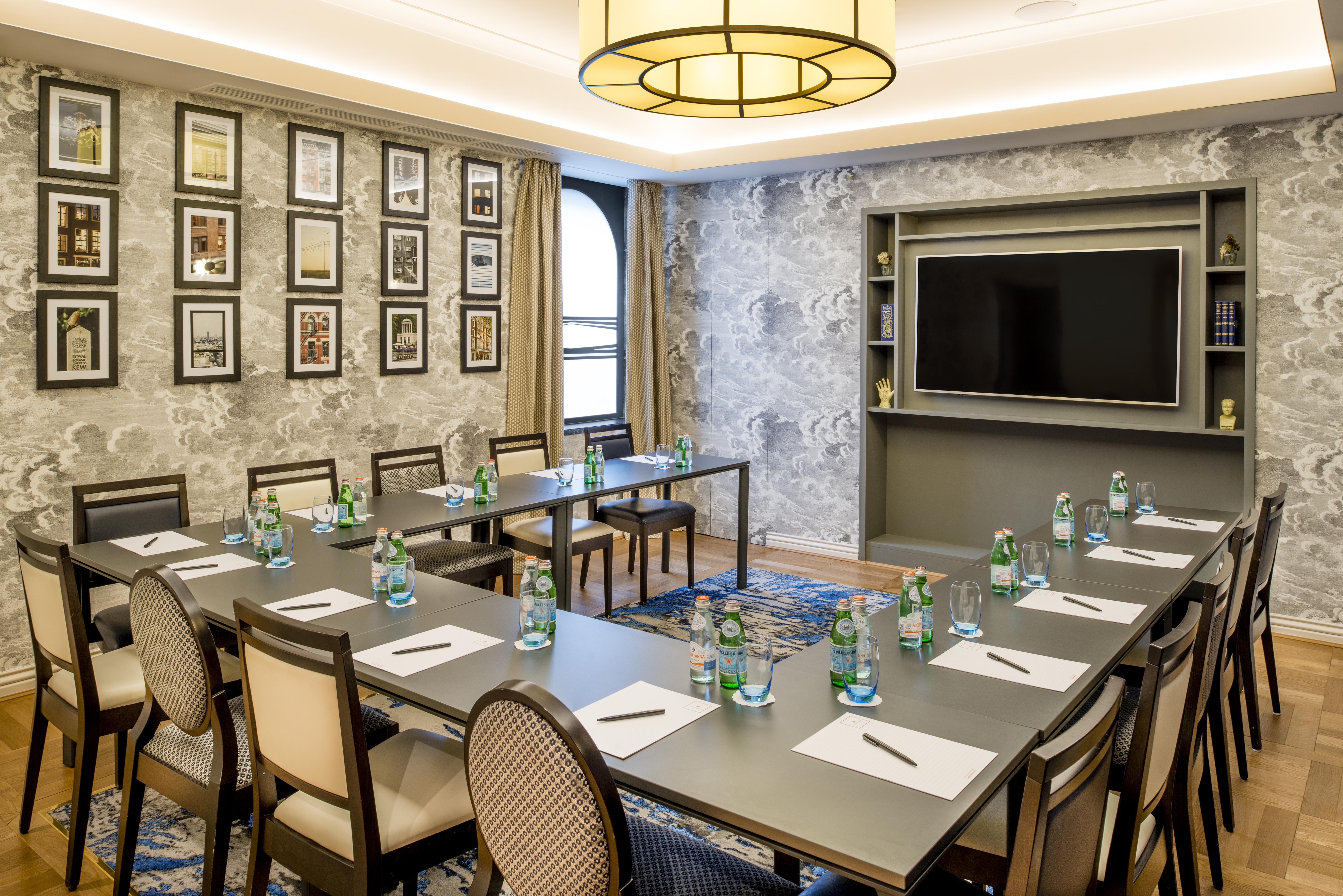 The Bailey's Kensington 4*