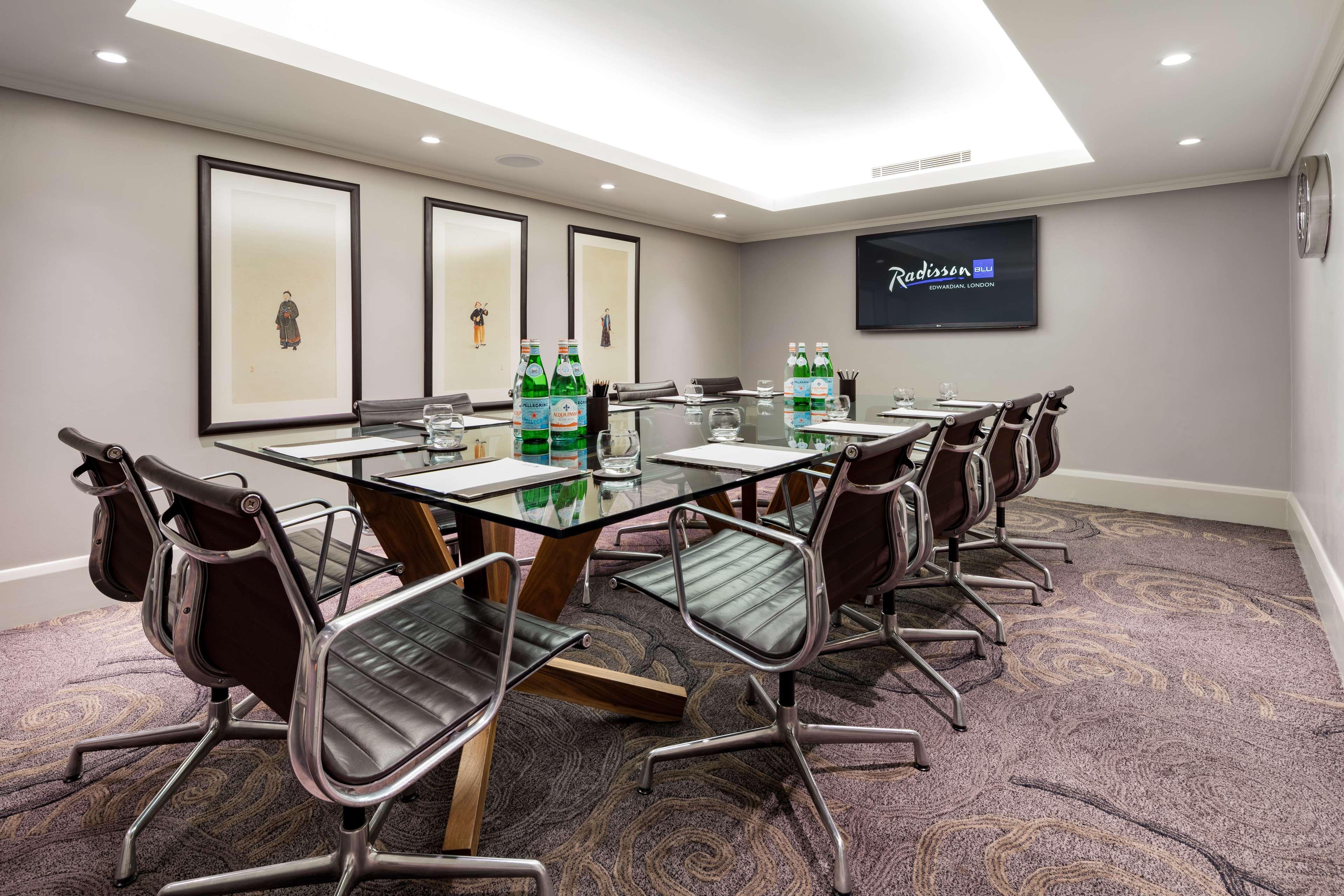 Radisson Blu Hotel, Euston Square - Formerly Grafton 4*