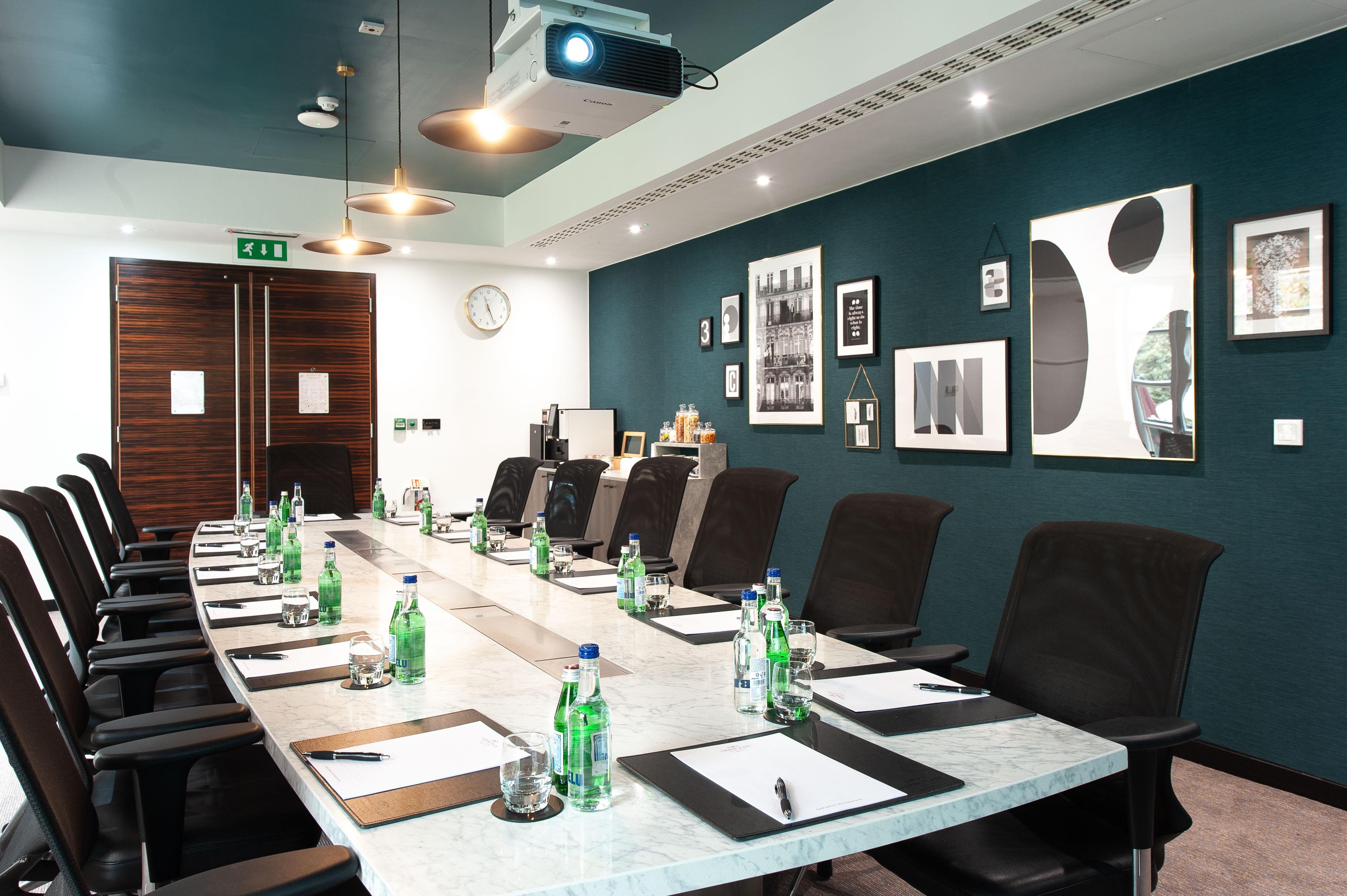 Doubletree By Hilton Kensington London