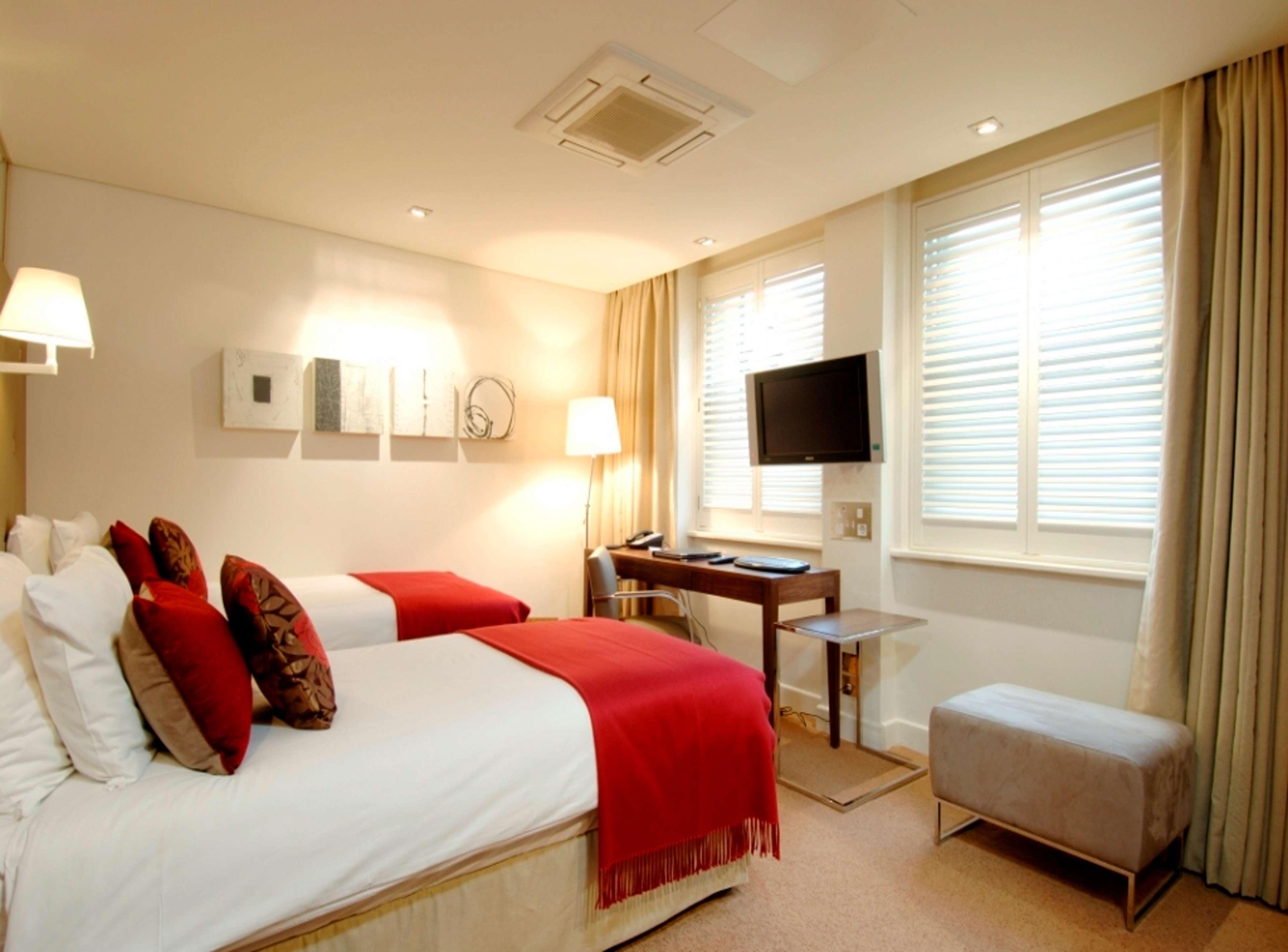 Doubletree By Hilton - West End 4*