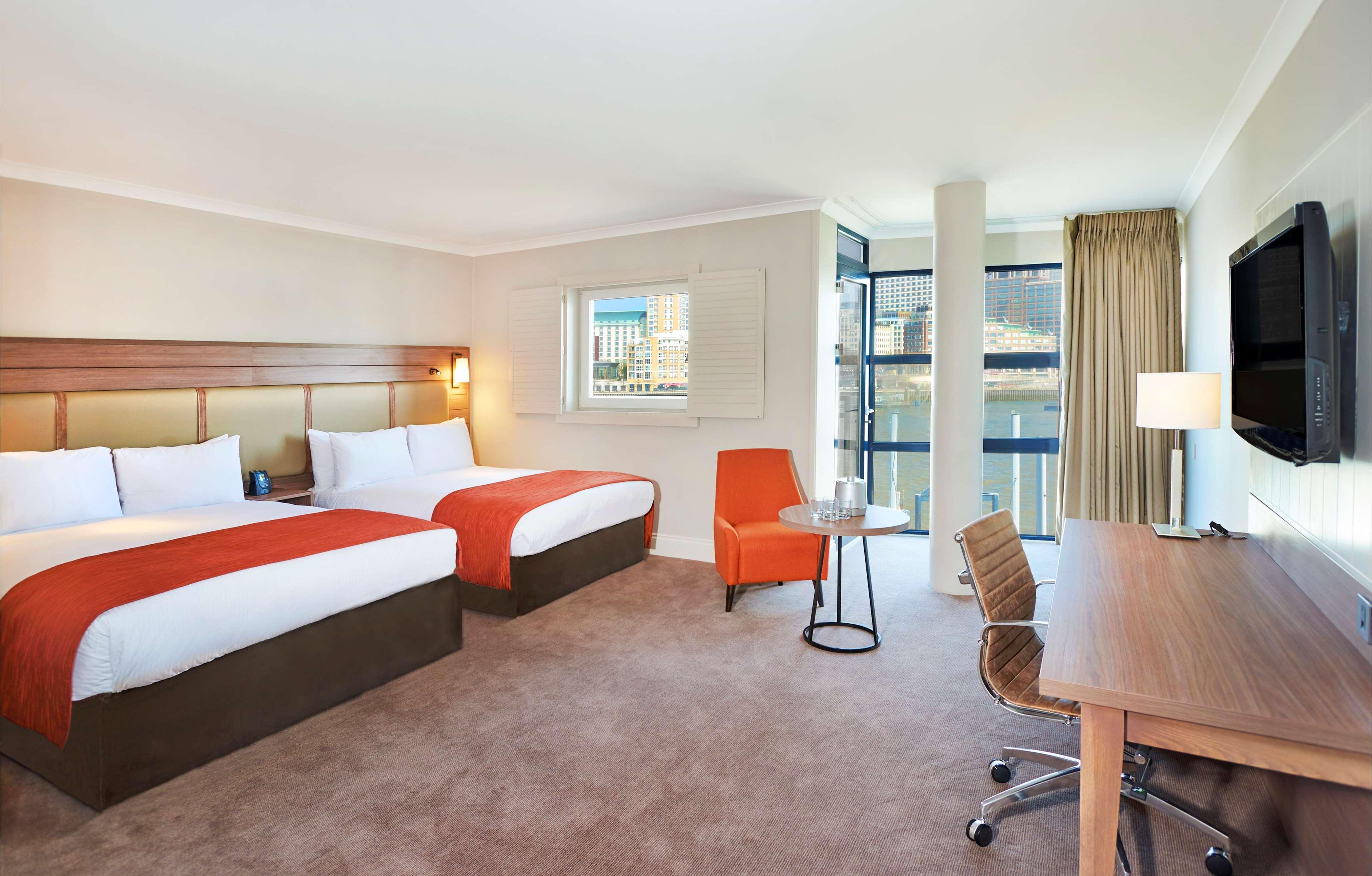 Hotel Doubletree By Hilton - Docklands Riverside
