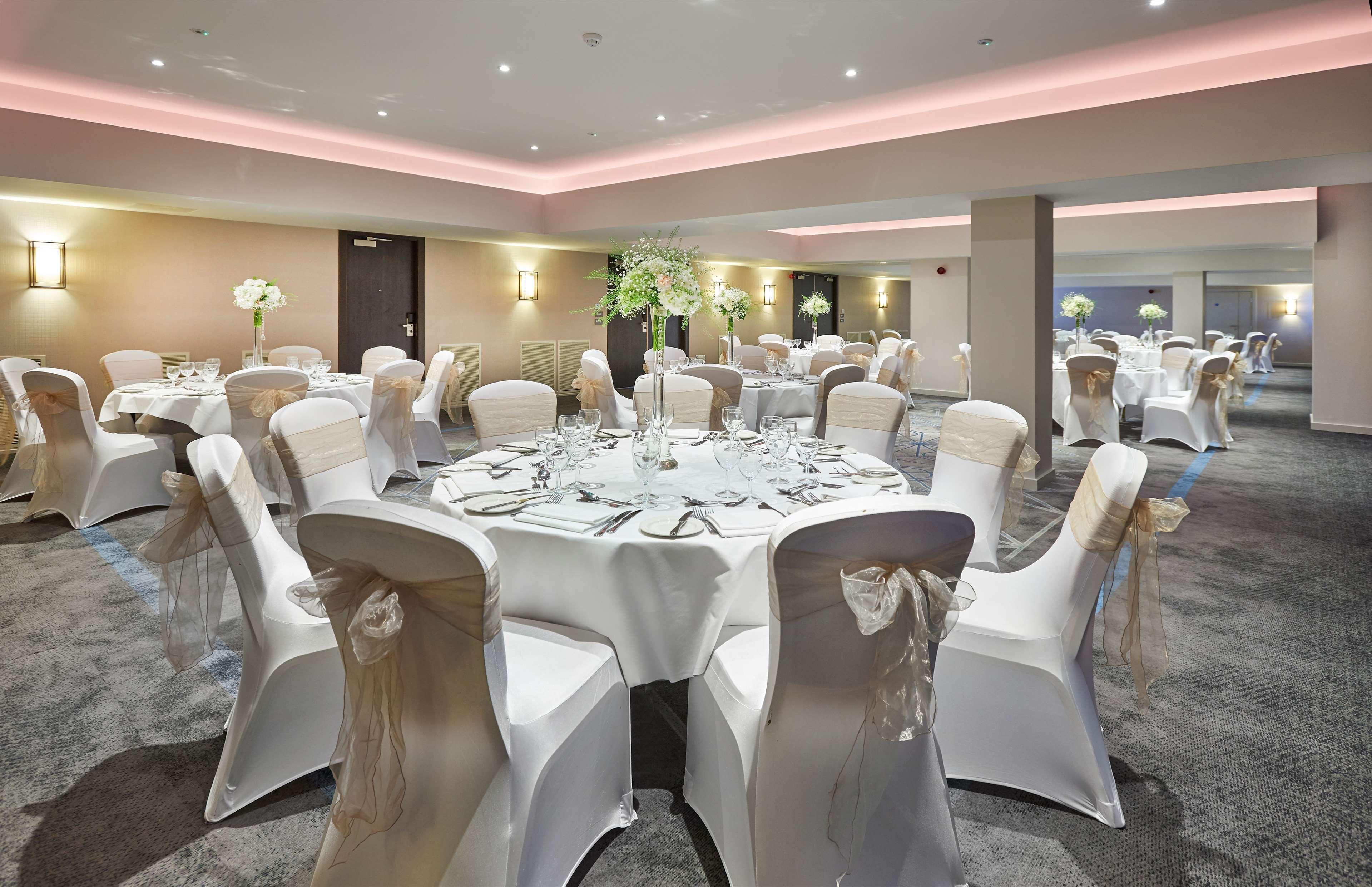 Doubletree By Hilton - Docklands Riverside Hotel