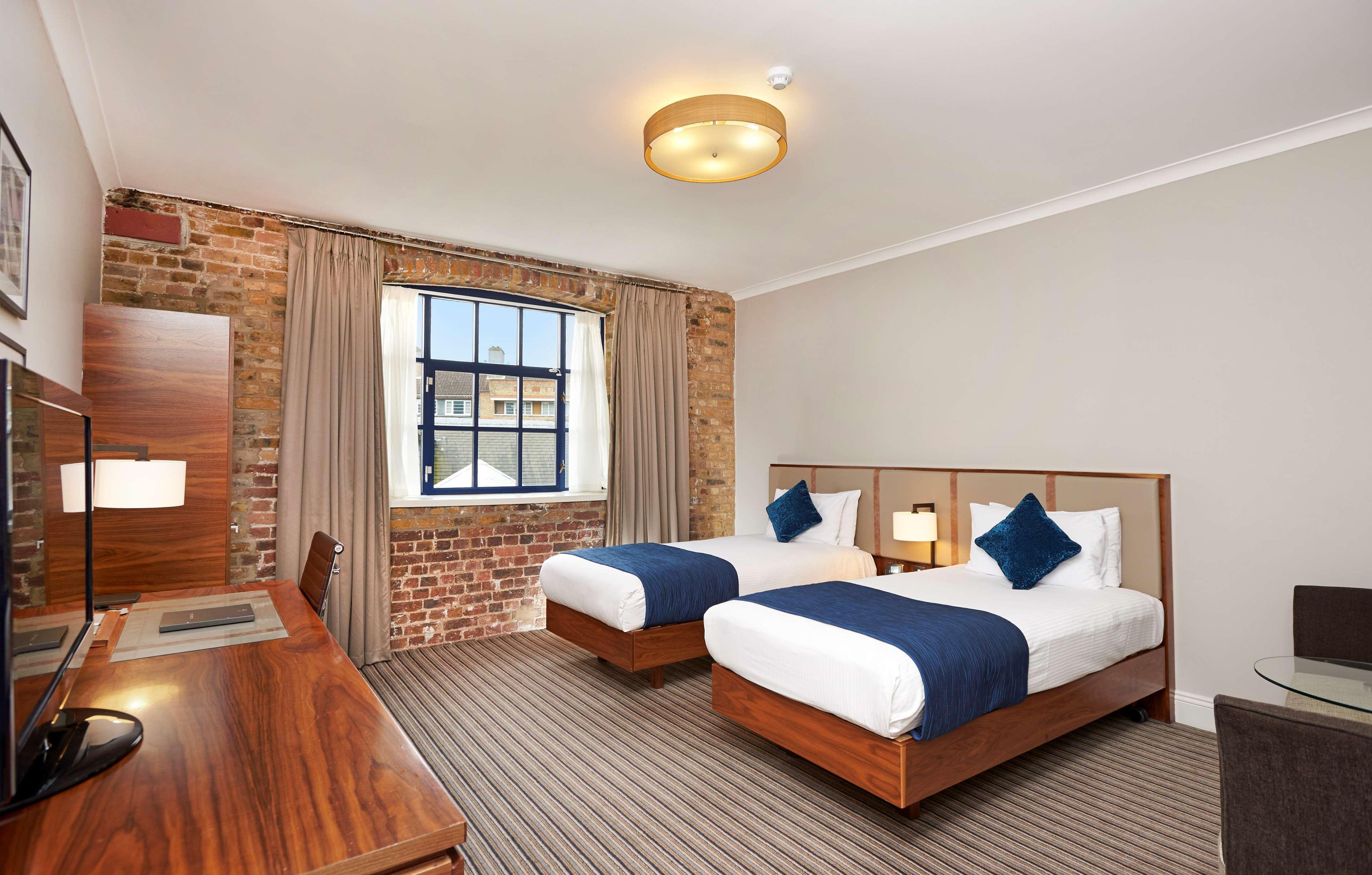 Doubletree By Hilton - Docklands Riverside
