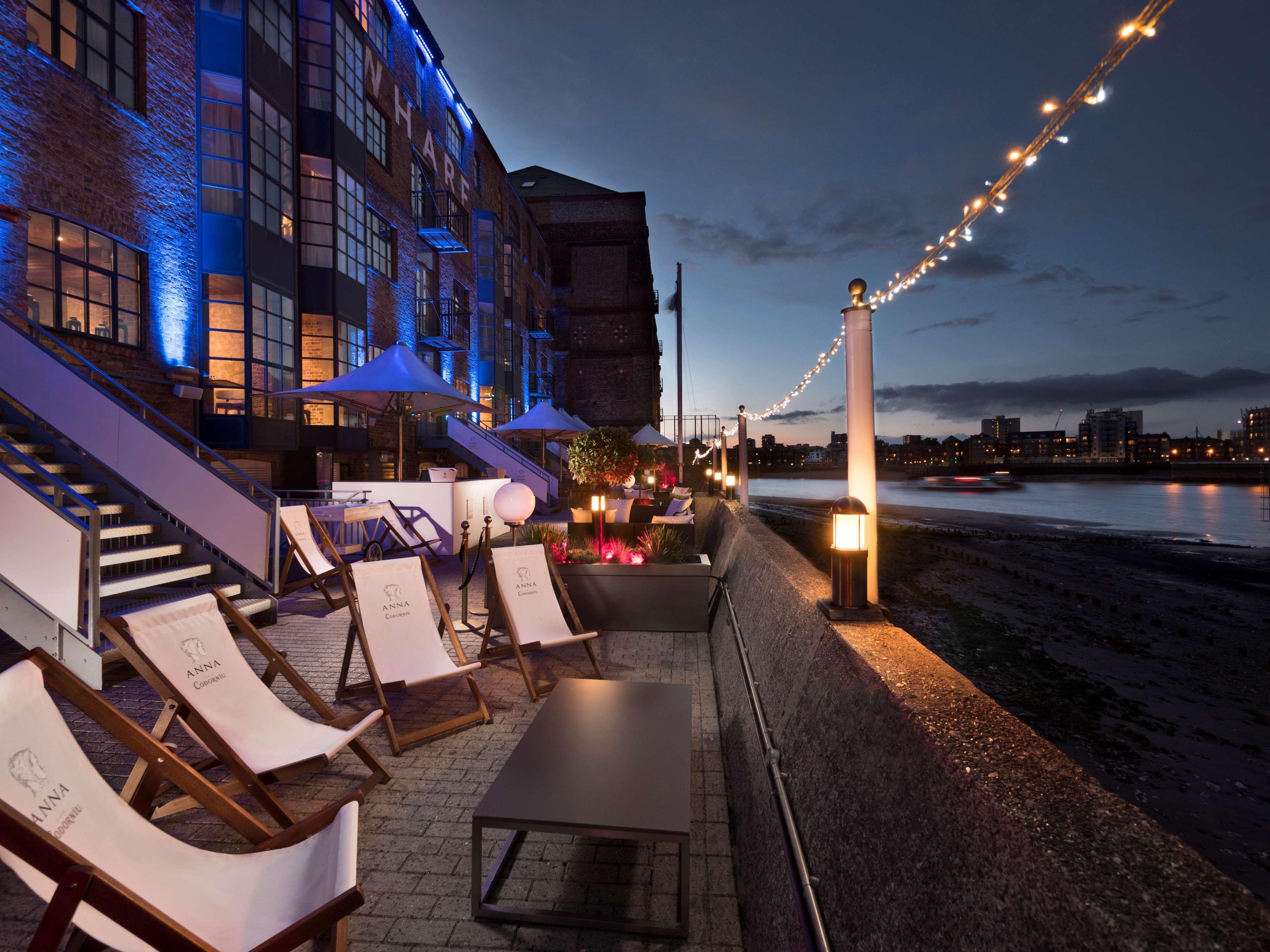 Doubletree By Hilton - Docklands Riverside Hotel 4*
