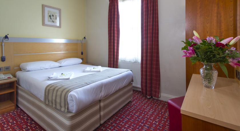 St George's Victoria Hotel London