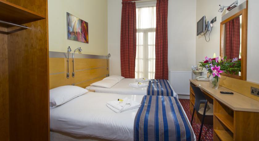 Hotel St George's Victoria London