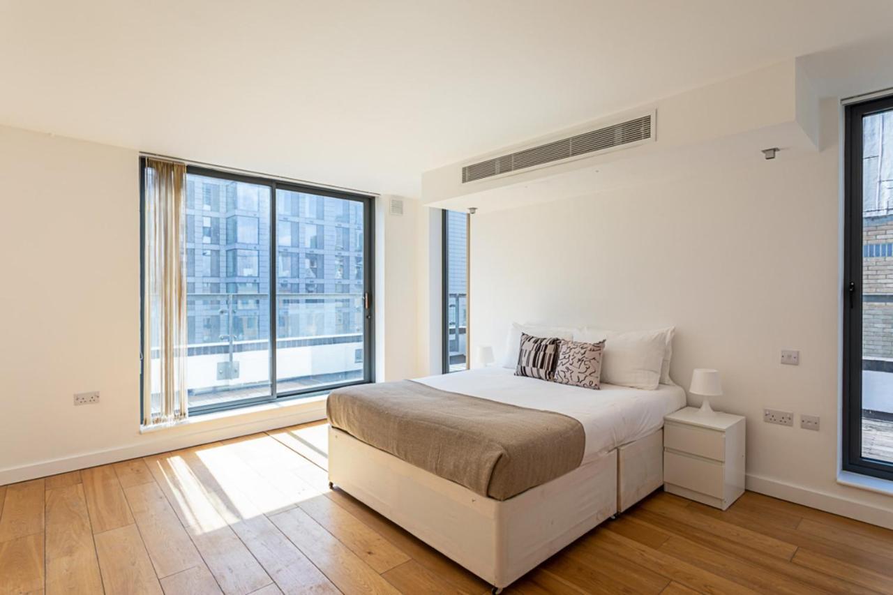 Tower Hill Ix Apartment