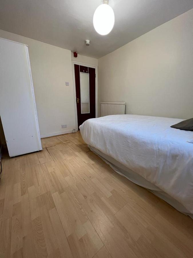 Bruce Guest house London