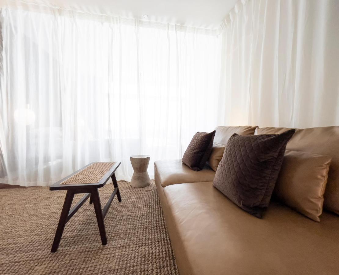 The Chamberlin, Powell & Bon, By The Design Traveller Apartment
