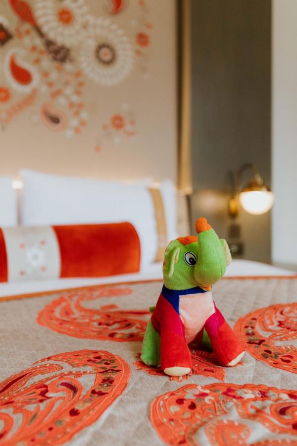 The Lalit 5*