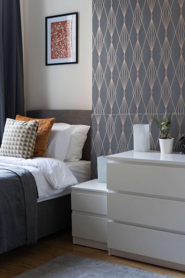 Two Bedroom In Tooting
