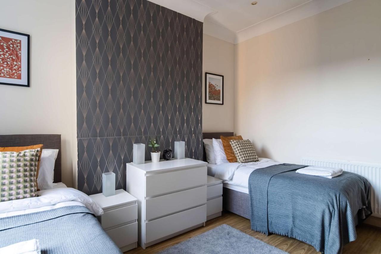 Two Bedroom In Tooting *