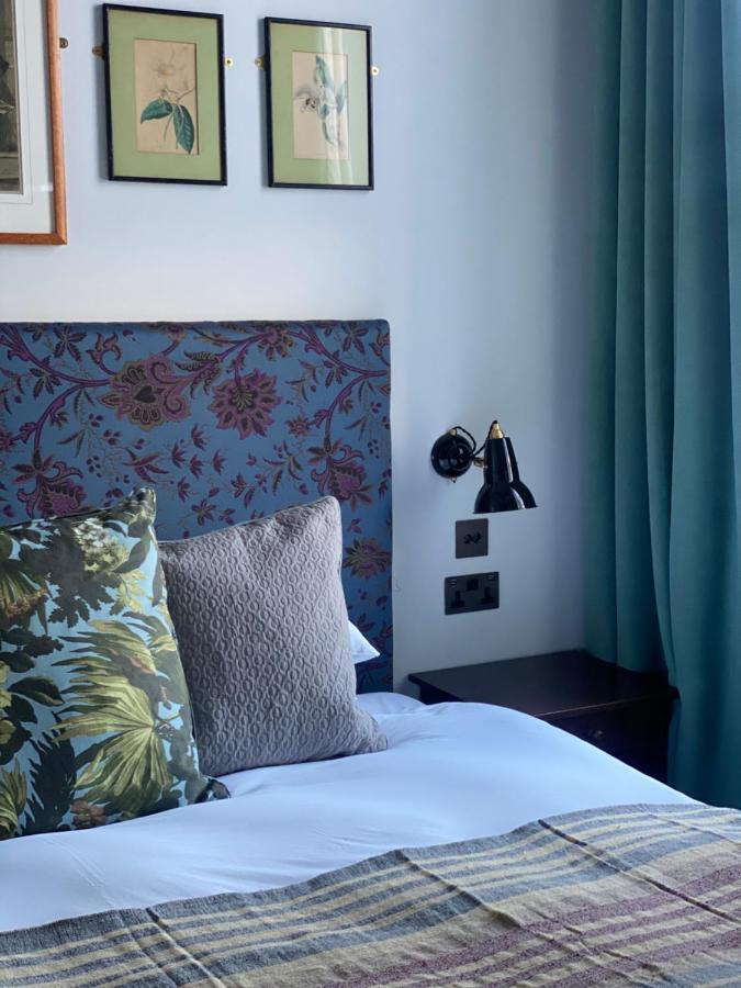 The Crown 4* Londres