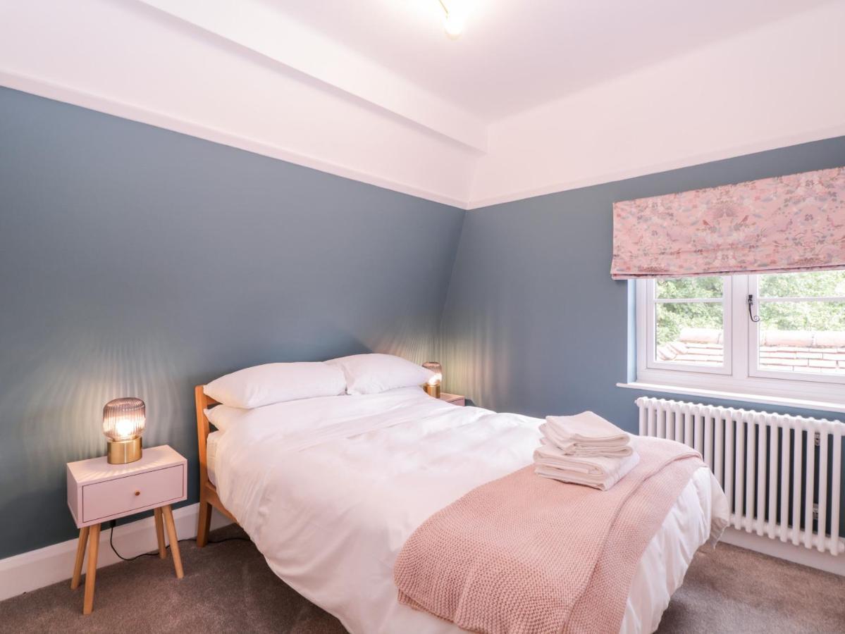 Holiday home Barn Hoppitt London