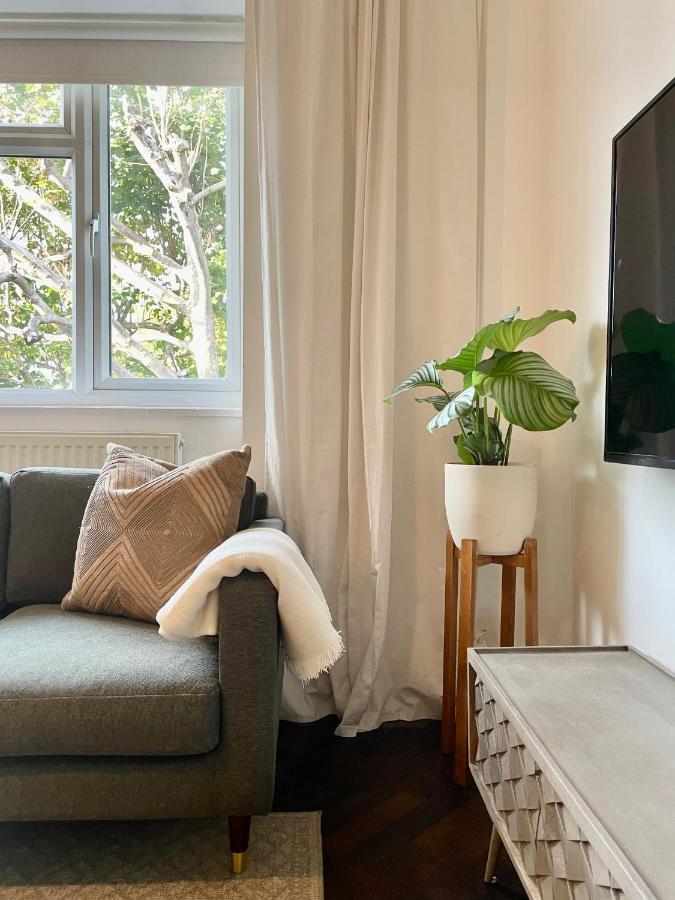 Newly Refurbished 2 Bedroom In South Apartment London