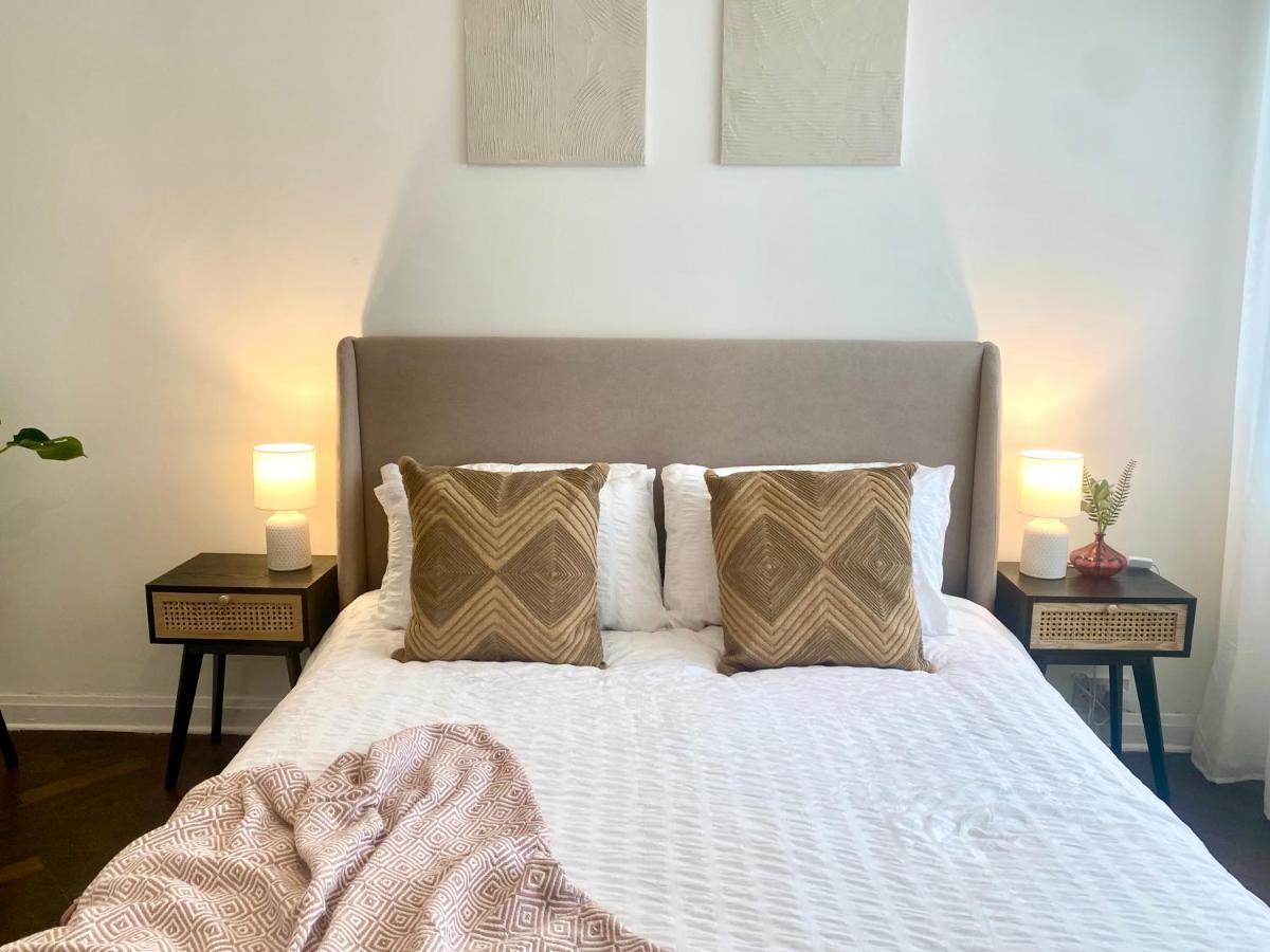 Newly Refurbished 2 Bedroom In South