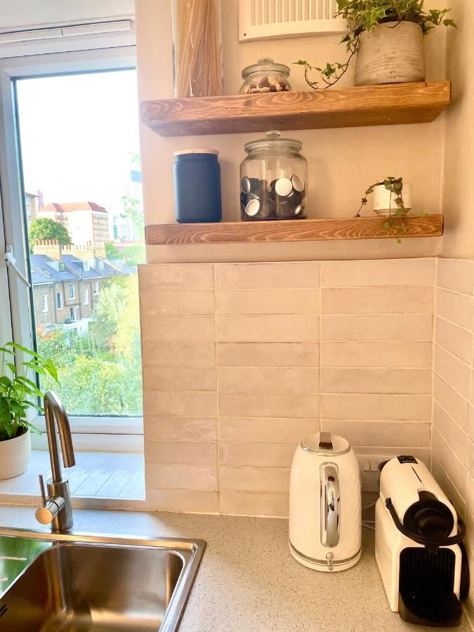 Newly Refurbished 2 Bedroom In South