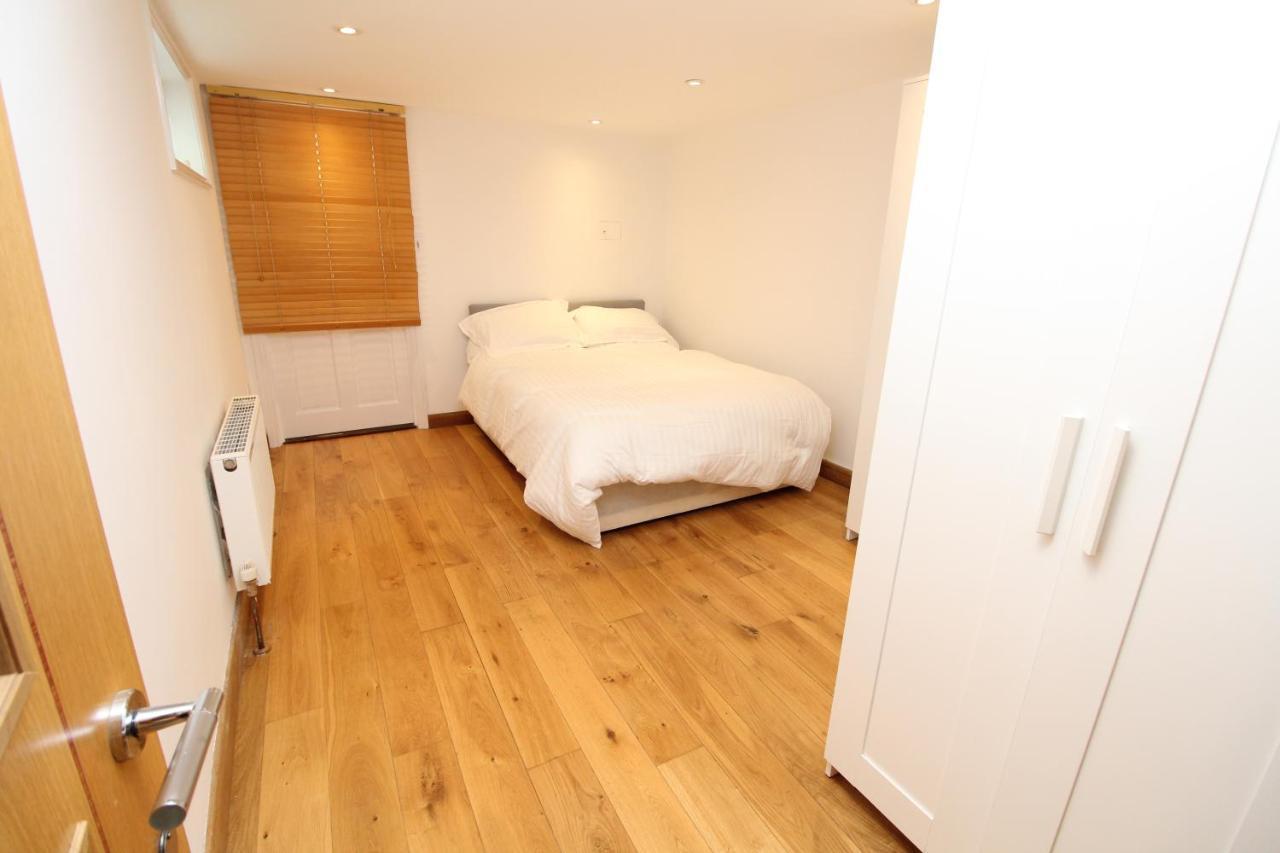 Stunning 2 Bed Flat In Fulham Apartment London