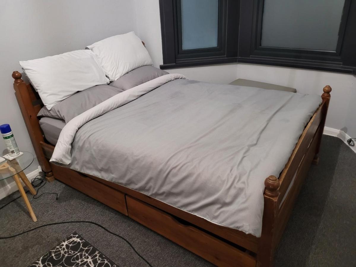 Homestay Arsenal And Tottenham Double Bedroom London