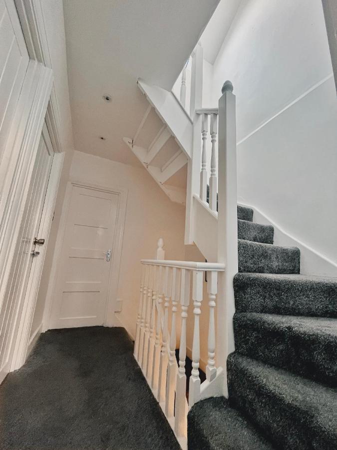 Swanky Townhouse In The Heart Of East Holiday home *