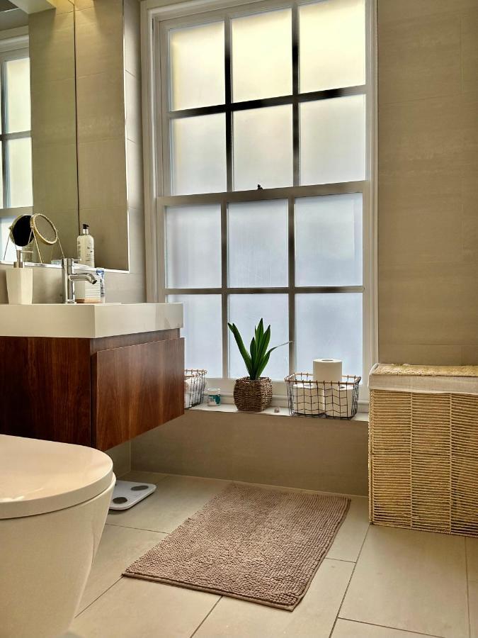 1 Spacious Luxury Bedroom Flat On Oxford St, Next To Selfridges Apartamento *