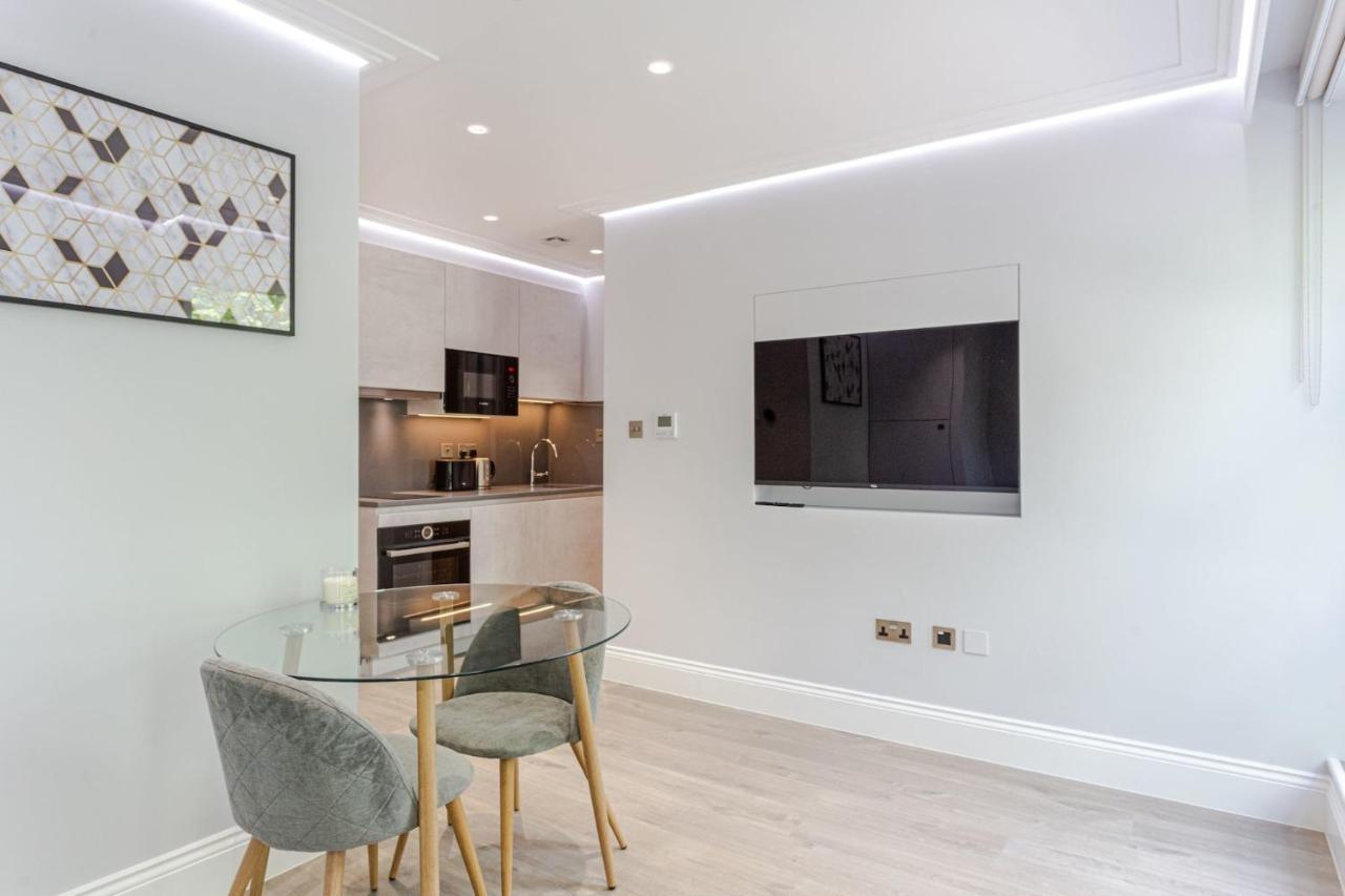 Luxlet - Heart Of Hampstead, London