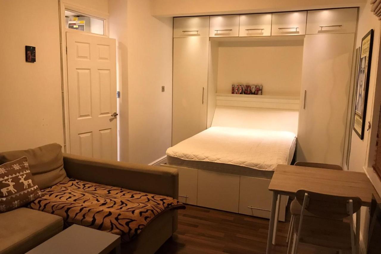 Stylish Studio Near Notting Hill Station! *