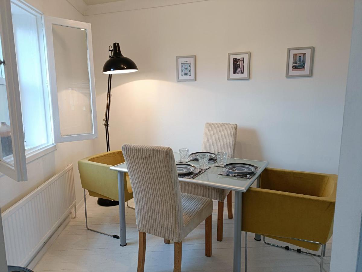 2 Bed Functional House Close To Manor Park Train Station *