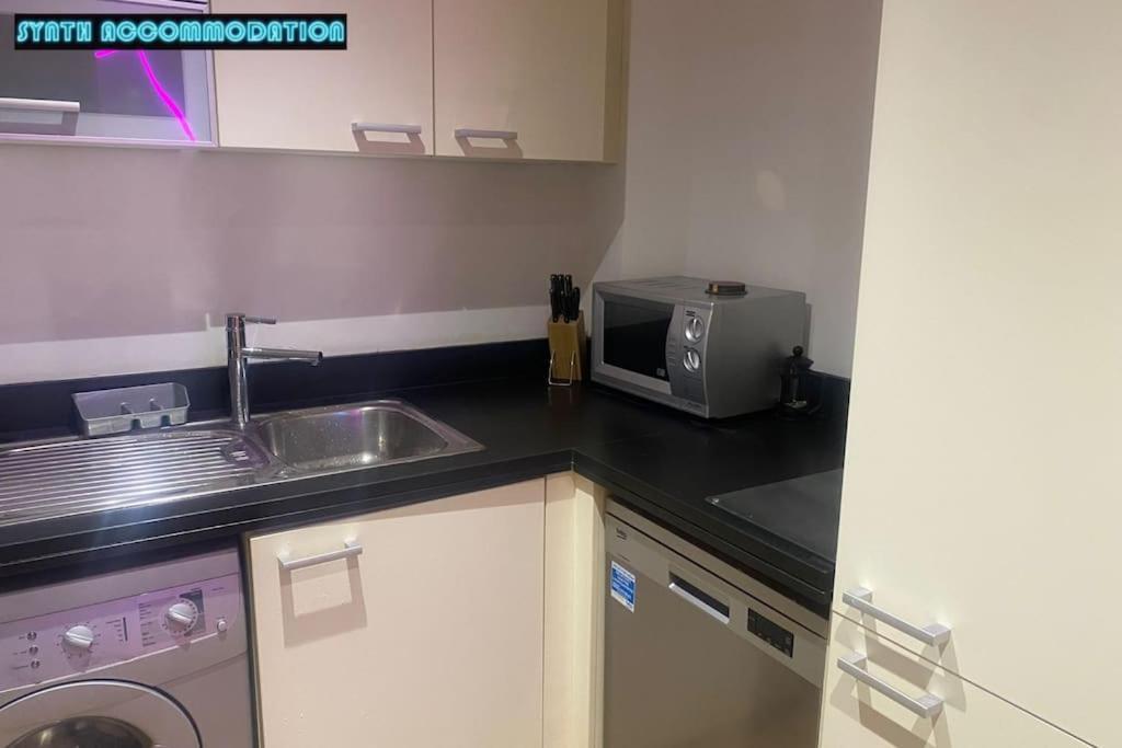 New Unique 2bedroom In Canary Wharf *