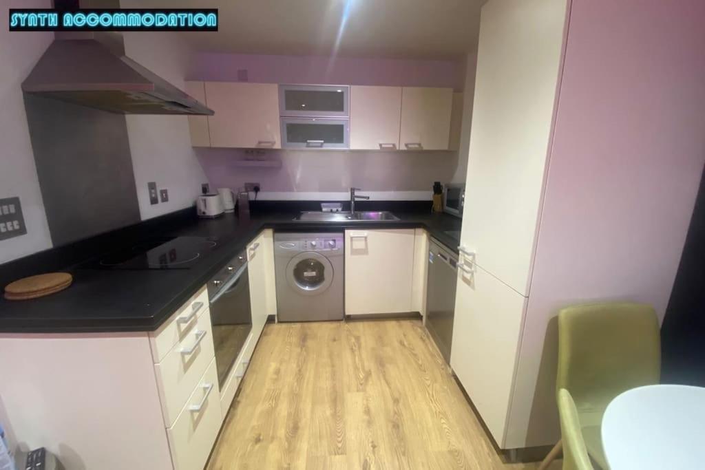 New Unique 2bedroom In Canary Wharf *