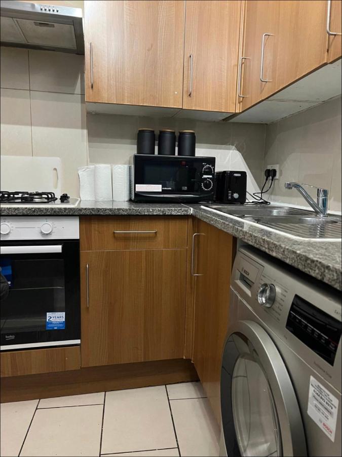New Build 5 Bedroom In Hackney. Central London