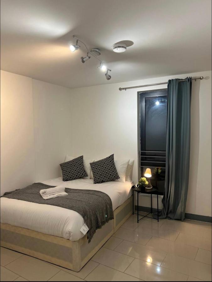 New Build 5 Bedroom In Hackney. Central *