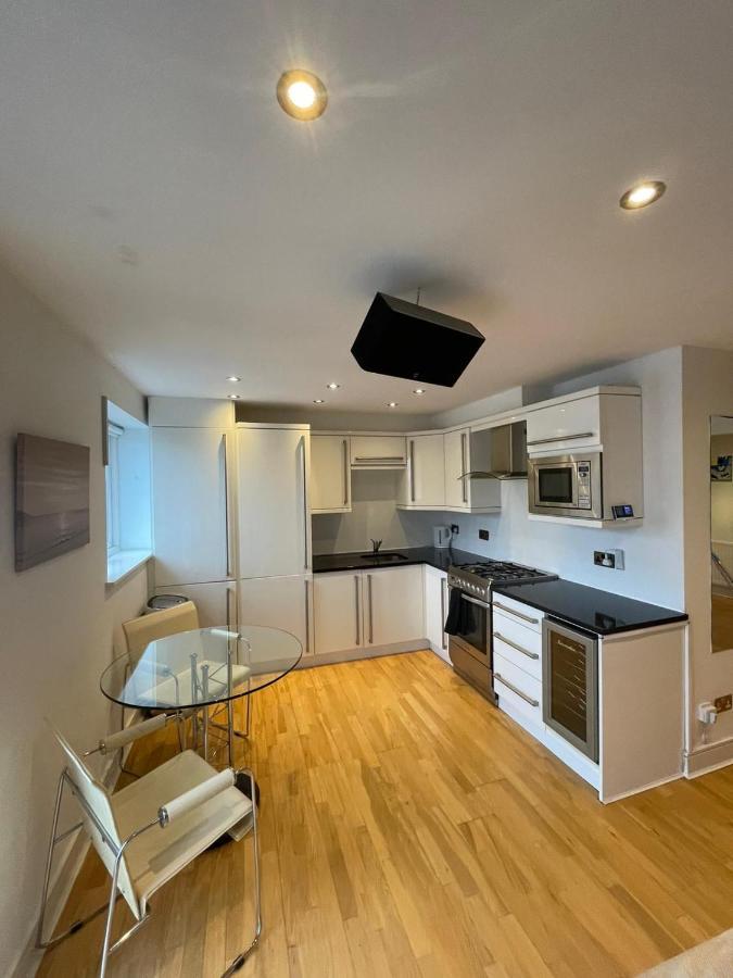 Apartment Laconic & Modern Close To Canary Wharf *