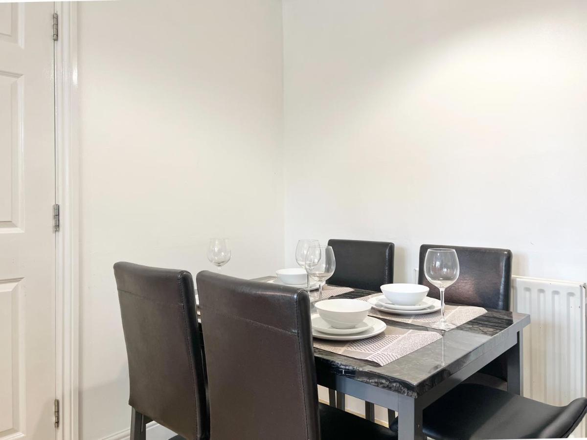 Last-minute Secure L Exclusive Deals On 2 Double Bedrooms - Weekly & Monthly - Sleeps 6 Lhofin Short Lets & Serviced Apartment London