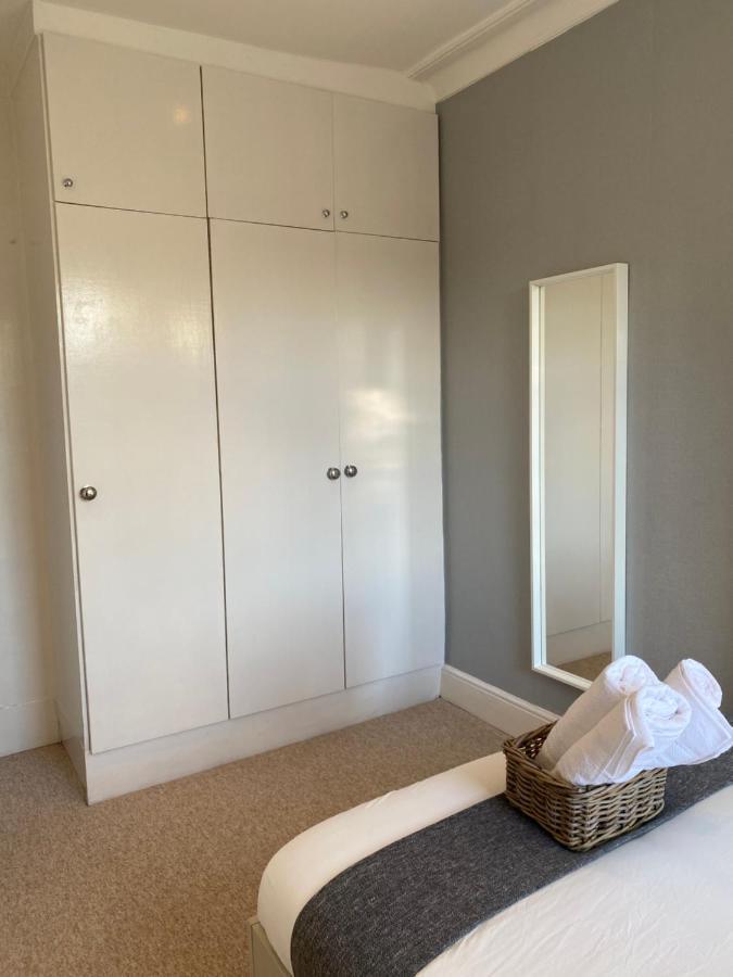 Apartment Charming & Bright 2-bed Apt Close To Station *