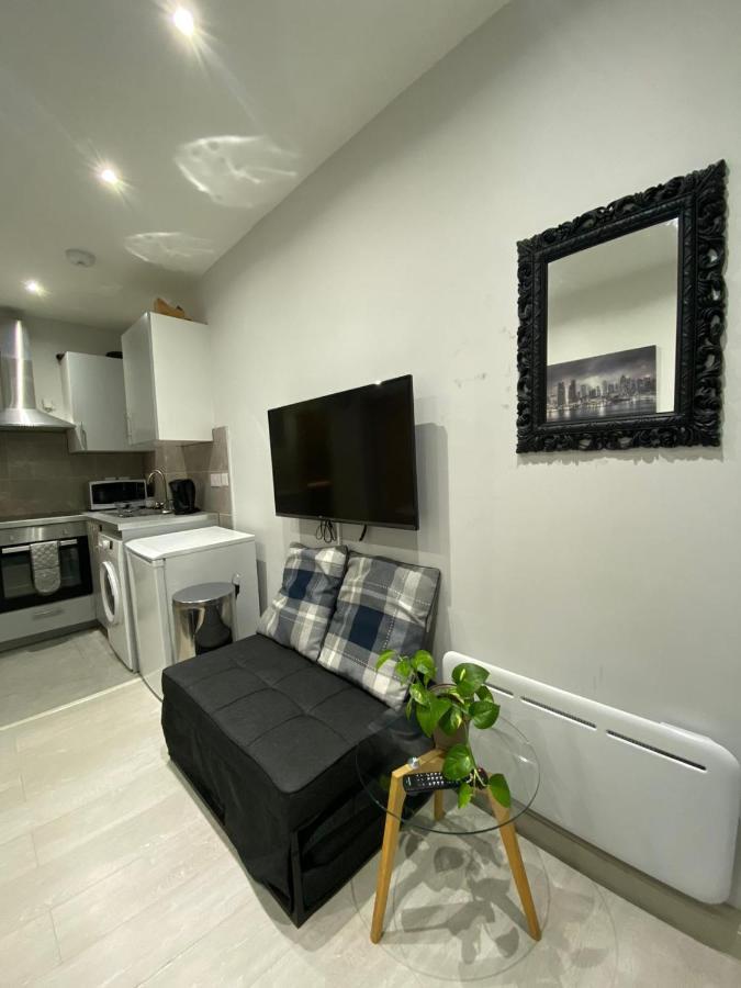424 Edgwar Road
