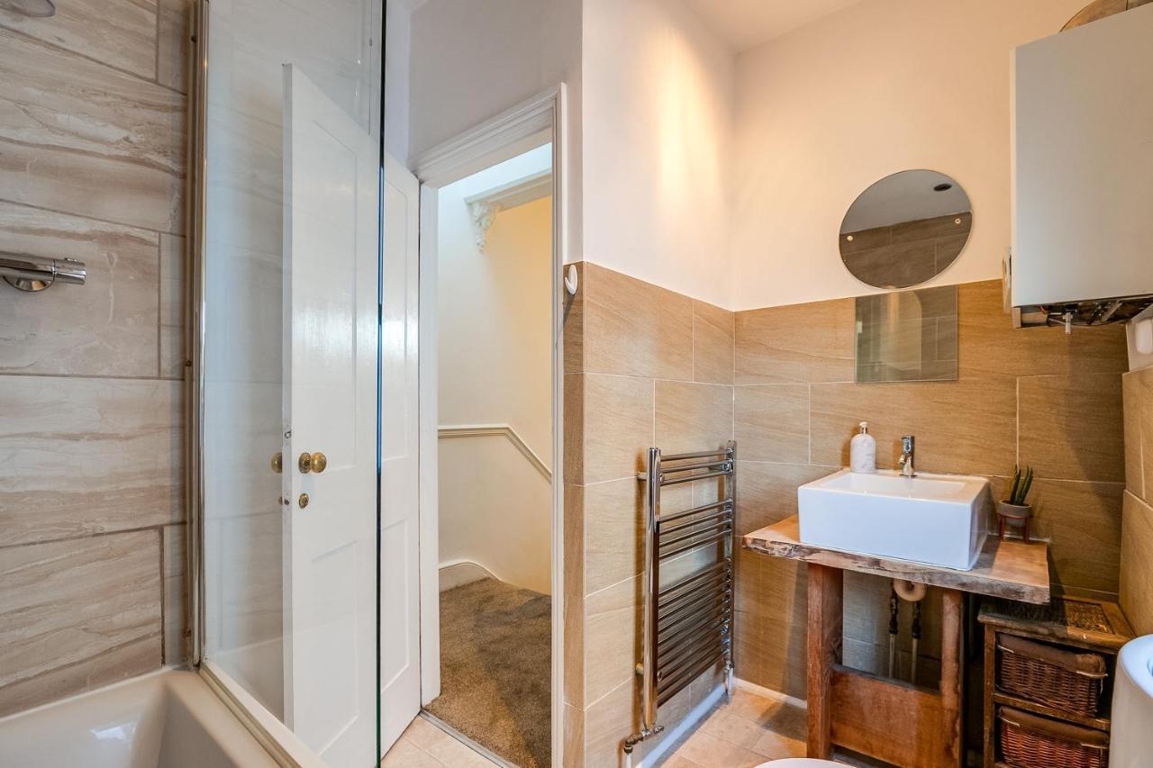 Apartment Lovely Place, Perfect For Family And Business Travellers Ideally Located Between The Commons