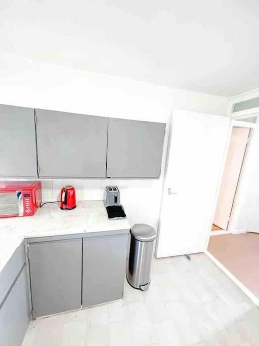 Apartamento Spacious Two Bedroom Flat
