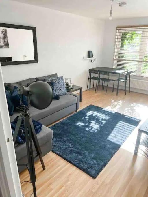 Apartamento Spacious Two Bedroom Flat *