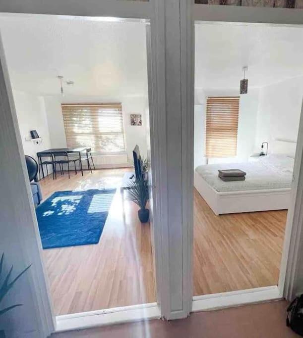 Spacious Two Bedroom Flat Apartamento