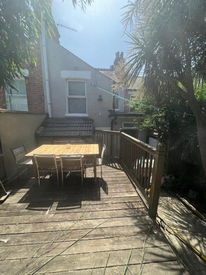 Guest house Private In Victorian House, Forest Hill, *