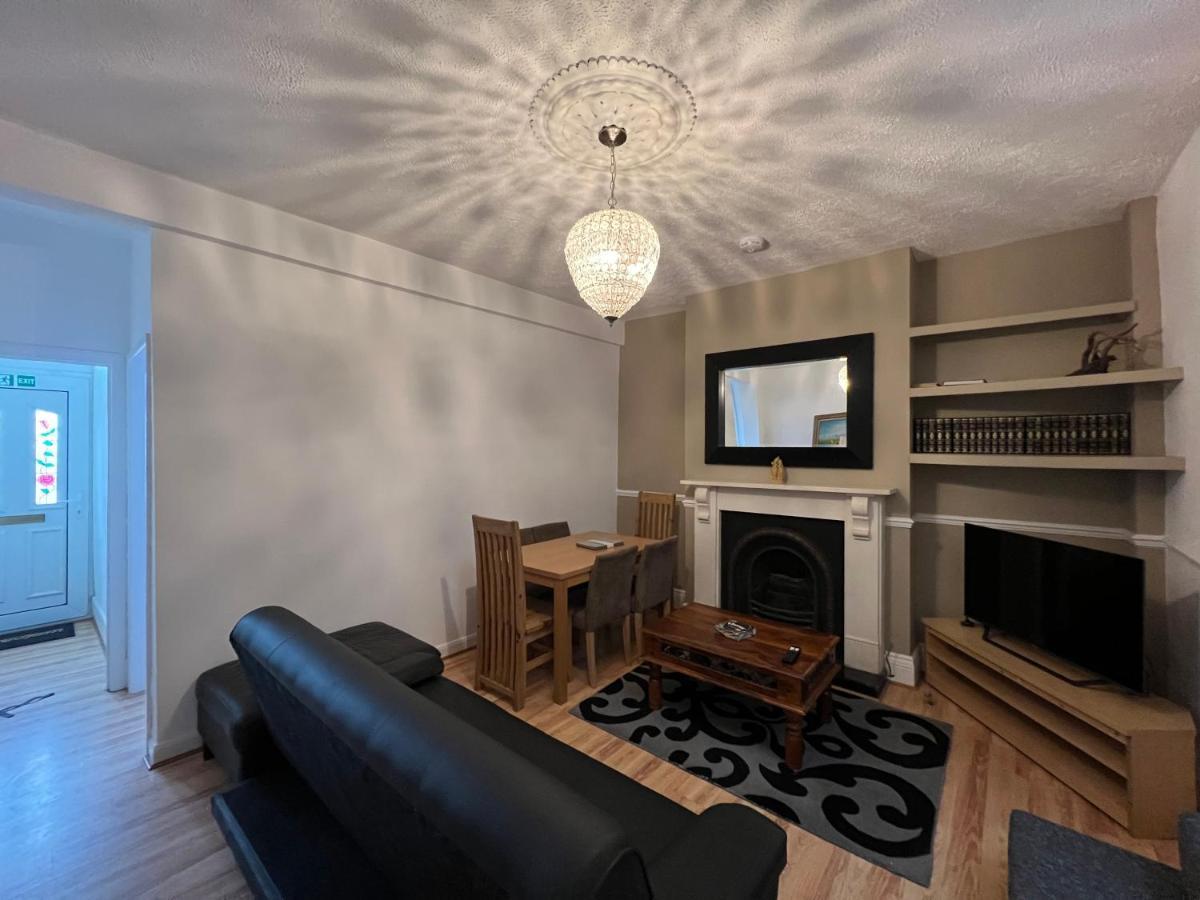 Guest house Private In Victorian House, Forest Hill,