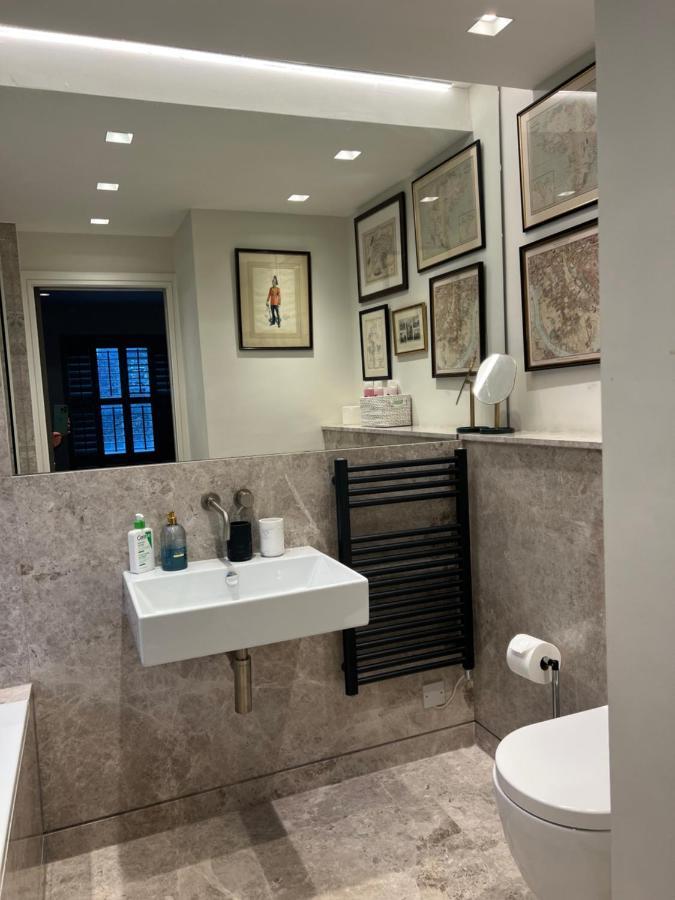 New Build Modern 1 Bedroom Apartment *