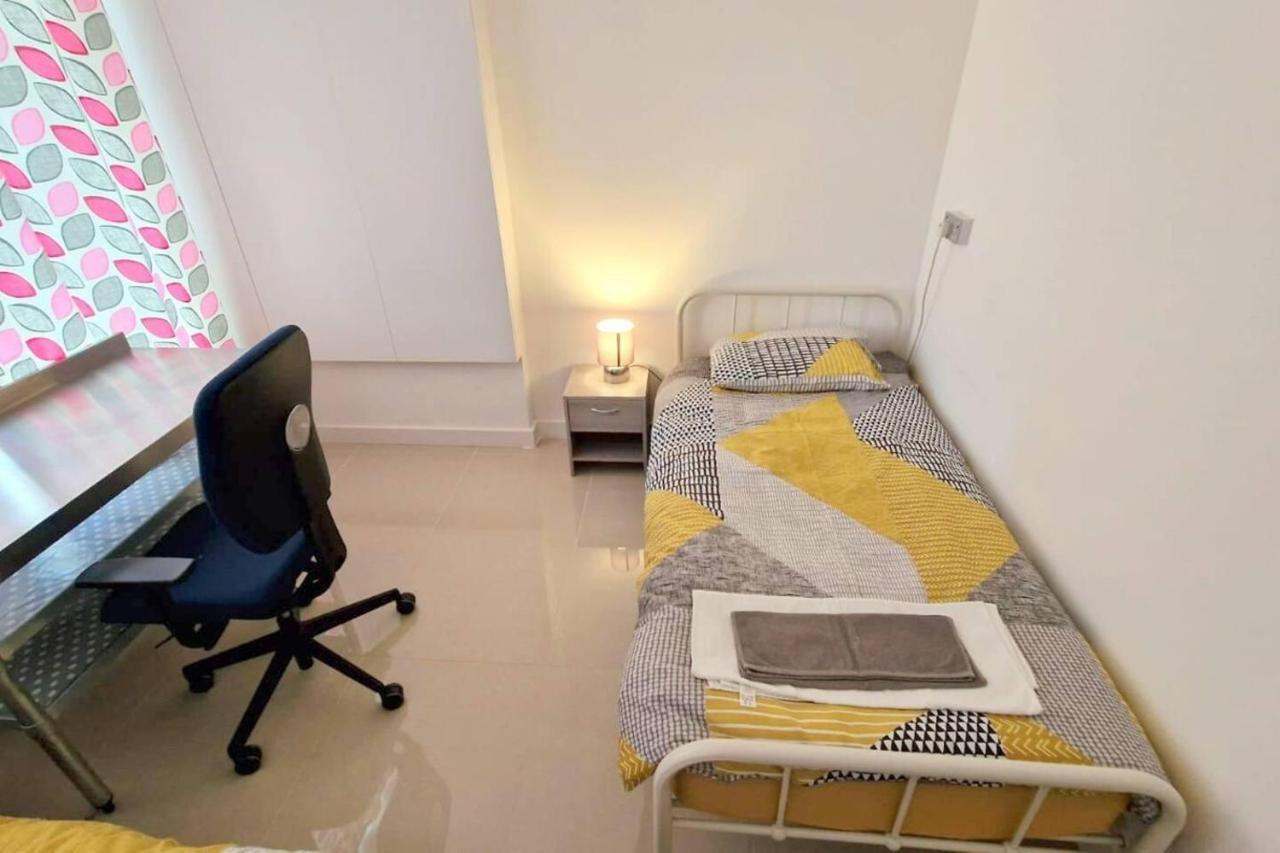 Modern 3-bed House In Surrey Quays Ferienhaus *